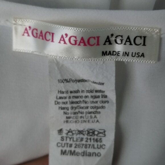 a'gaci White Daisy Embroidered Peplum Flowy Top - Picture 5 of 5